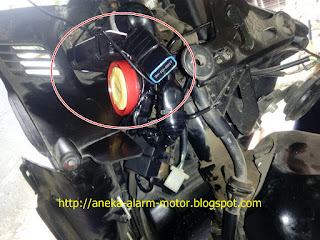Cara pasang alarm motor Honda Blade 110 Fi Cara pasang alarm motor Honda Blade 110 Fi