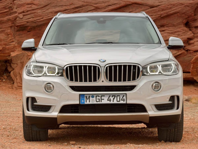 Novo BMW X5 2014 - frente