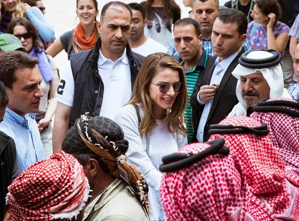 Queen Rania wore Valentino Virgin wool and silk dress for gave an interview with The Sunday Times Magazine. visit Dana Nature Reserve with Thru Hike