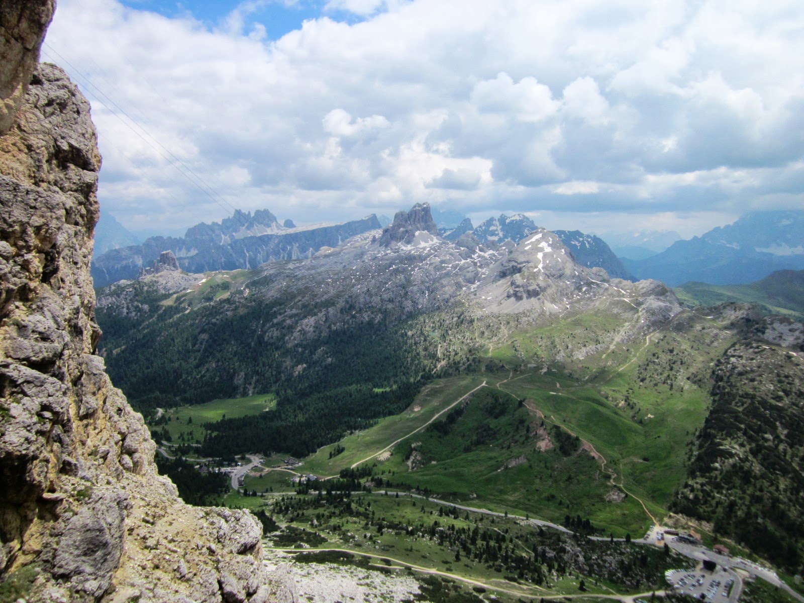 TRINI Y SALVA Vía "del Buco" al Piccolo Lagazuoi Con Javier y Carmen