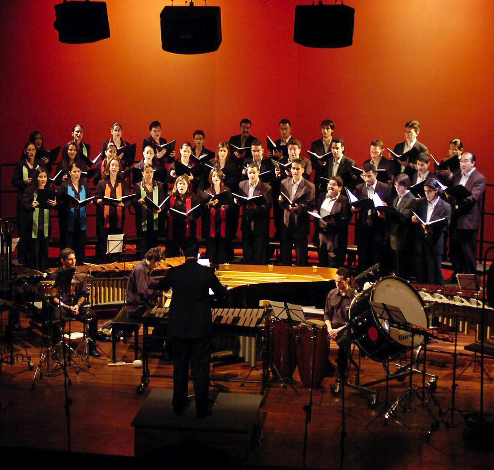 Instrumentos Musicales La Voz Café Chorale regresa de Europa con