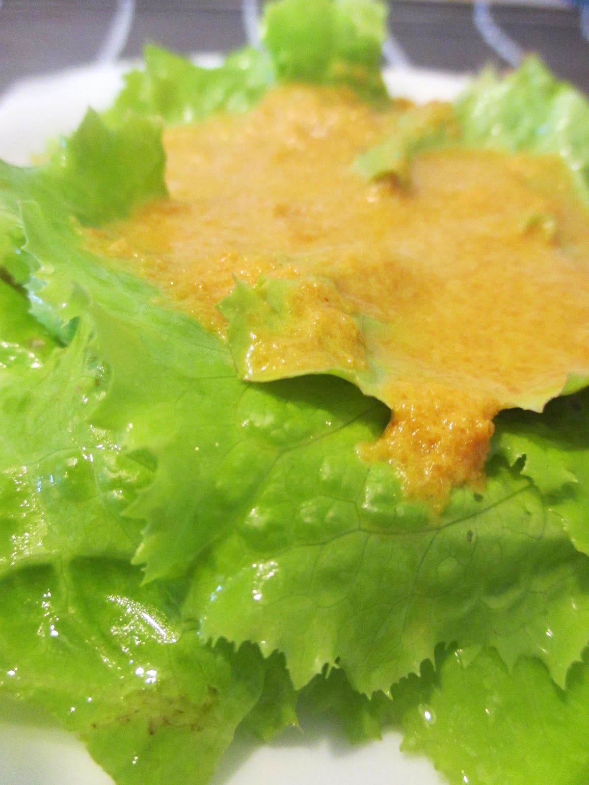 Otaku Family: Salat mit Ingwer-Karotten Dressing