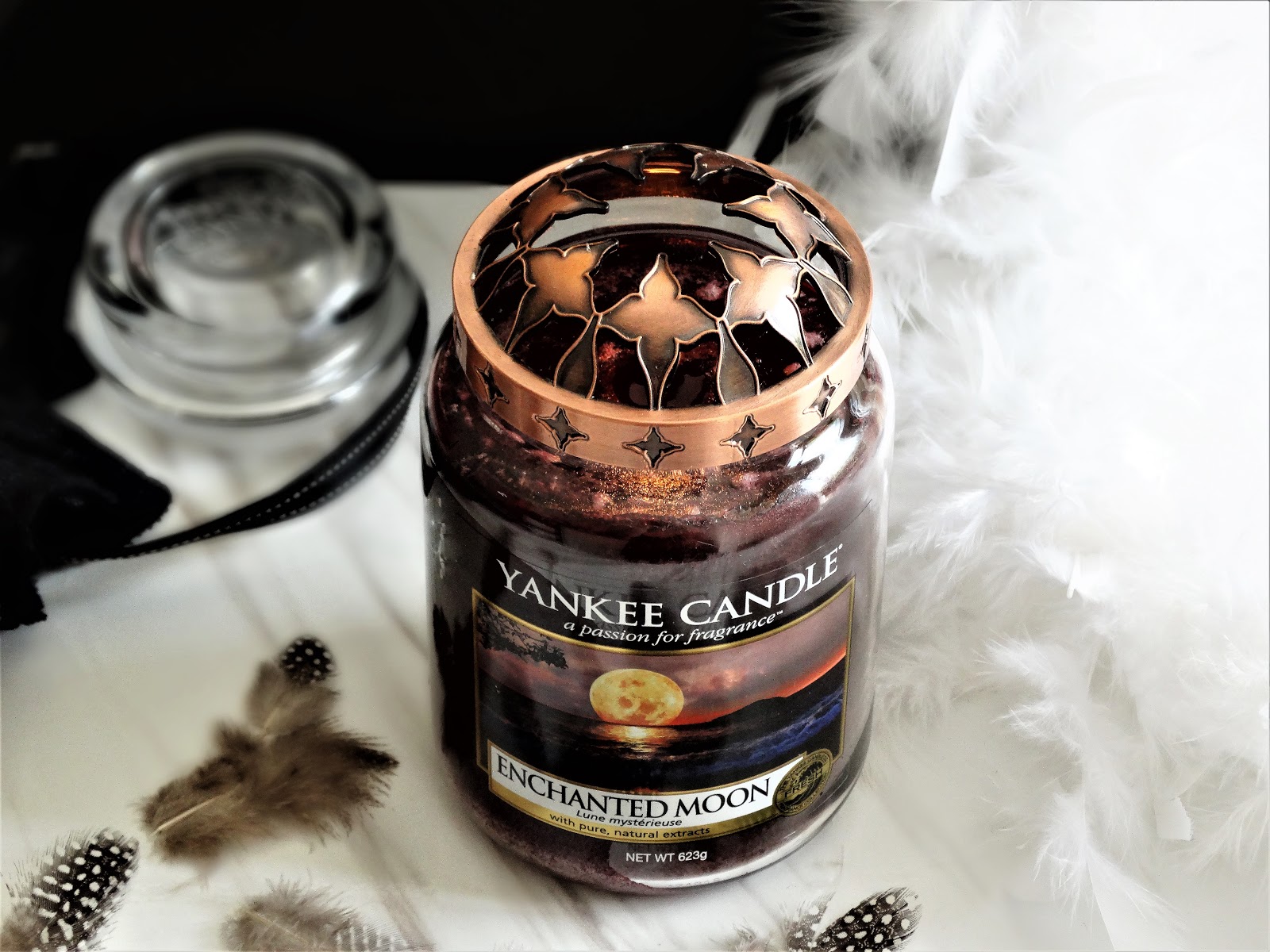 YANKEE CANDLE ENCHANTED MOON