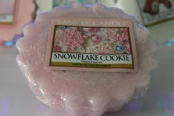 http://www.pasjekaroliny.pl/2013/11/yankee-candle-snowflake-cookie.html