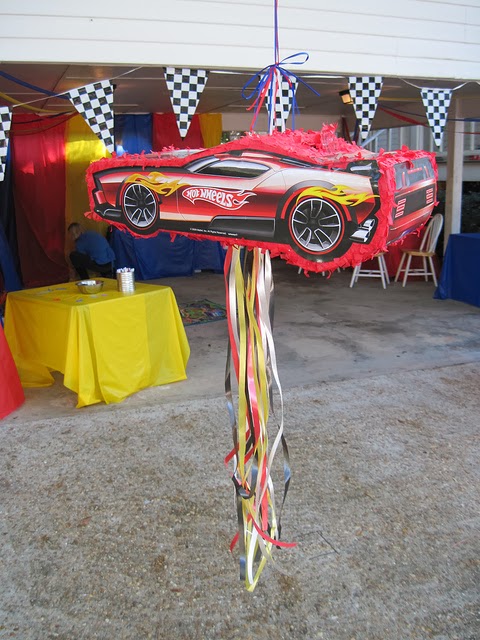 Piñatas Hot Wheels