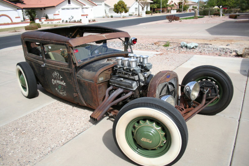 Here's another cool 1928 Ford 2-door Armory "Rat Rod" Sedan....