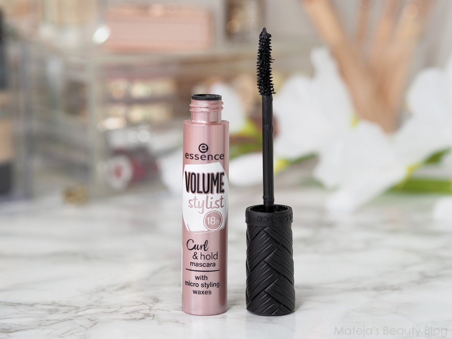 Essence Volume Stylist Curl & Hold Mascara Mateja's Beauty Blog