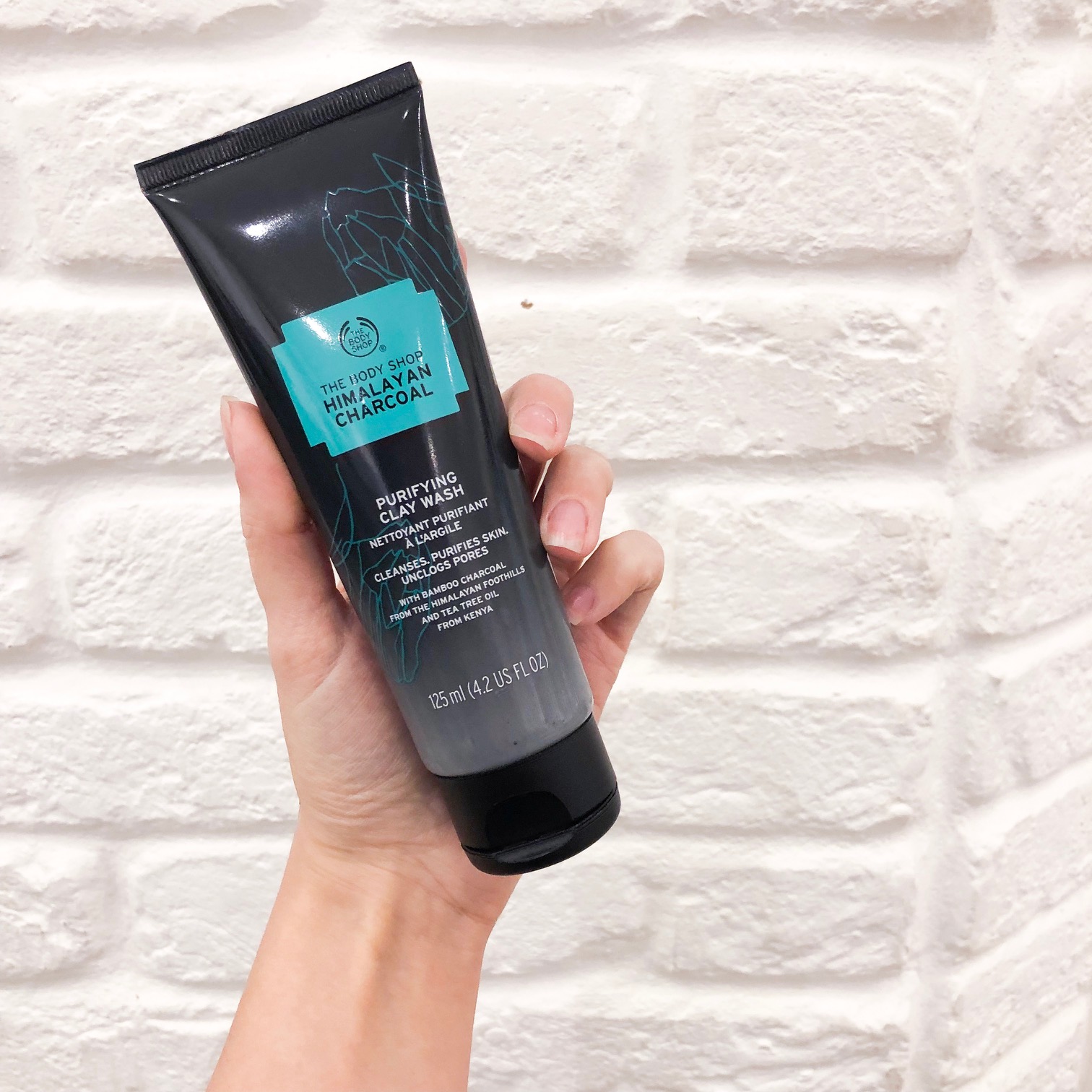 Zoe's Beauty Blog The Body Shop Himalayan Charcoal Face Wash REVIEW Zoe Major