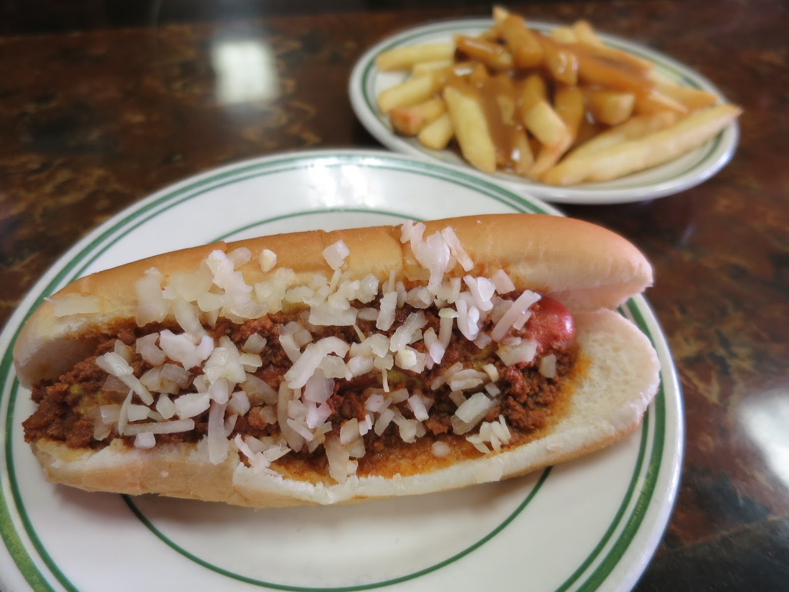 Smokin' Chokin' and Chowing with the King The Wieners of Western