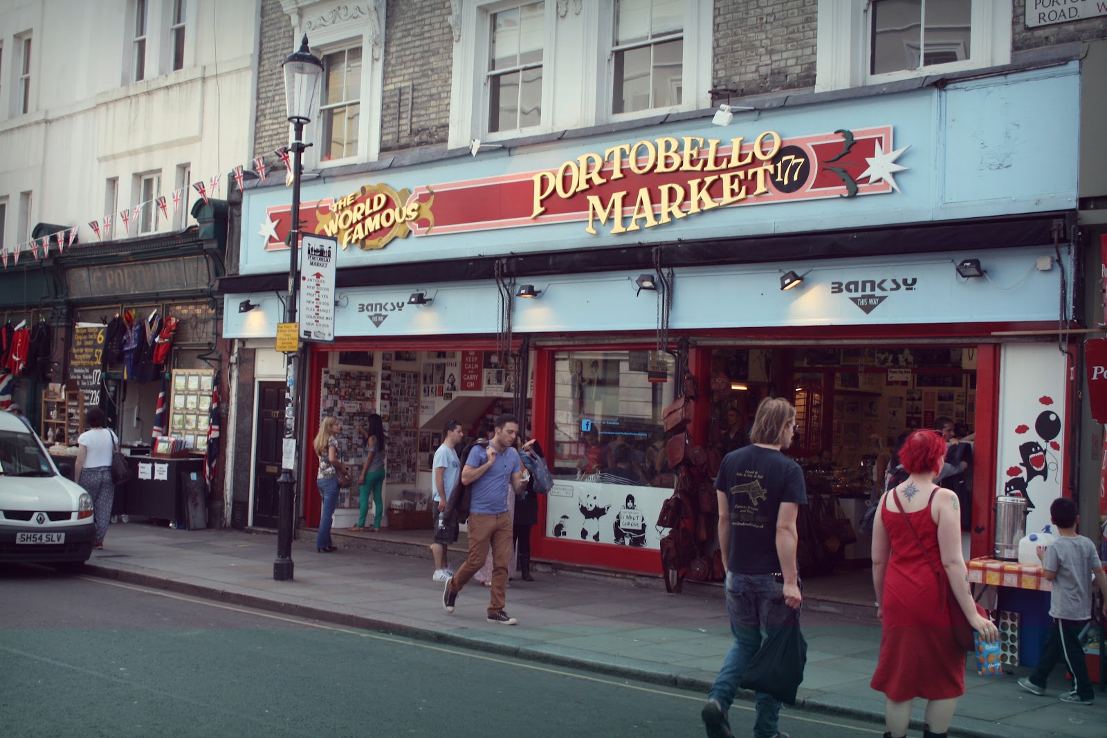 Trendy Travelista Portobello Market