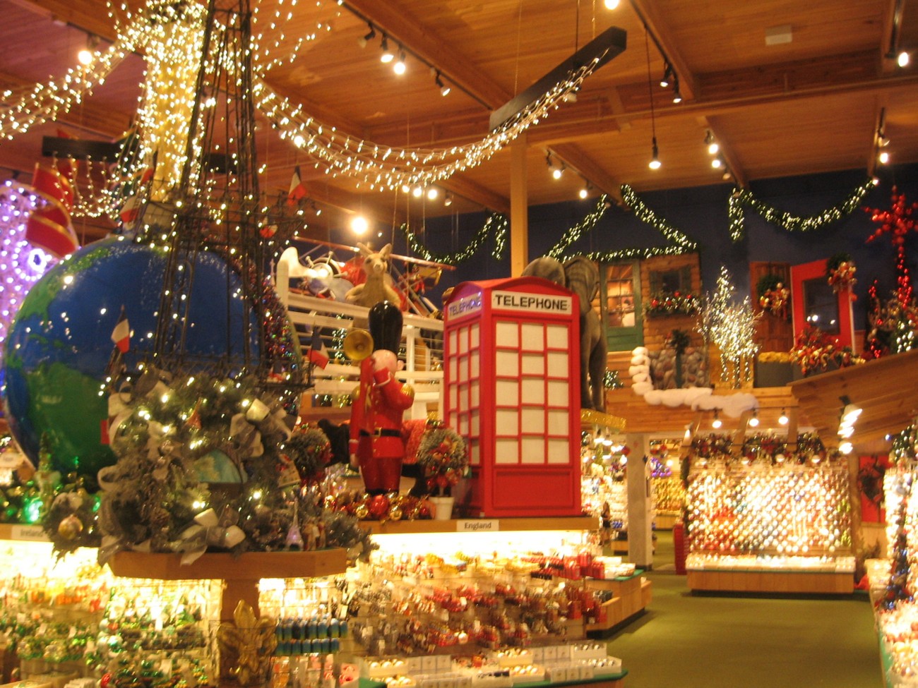 road trips frankenmuth michigan bronners christmas wonderland bronners christmas ornaments
