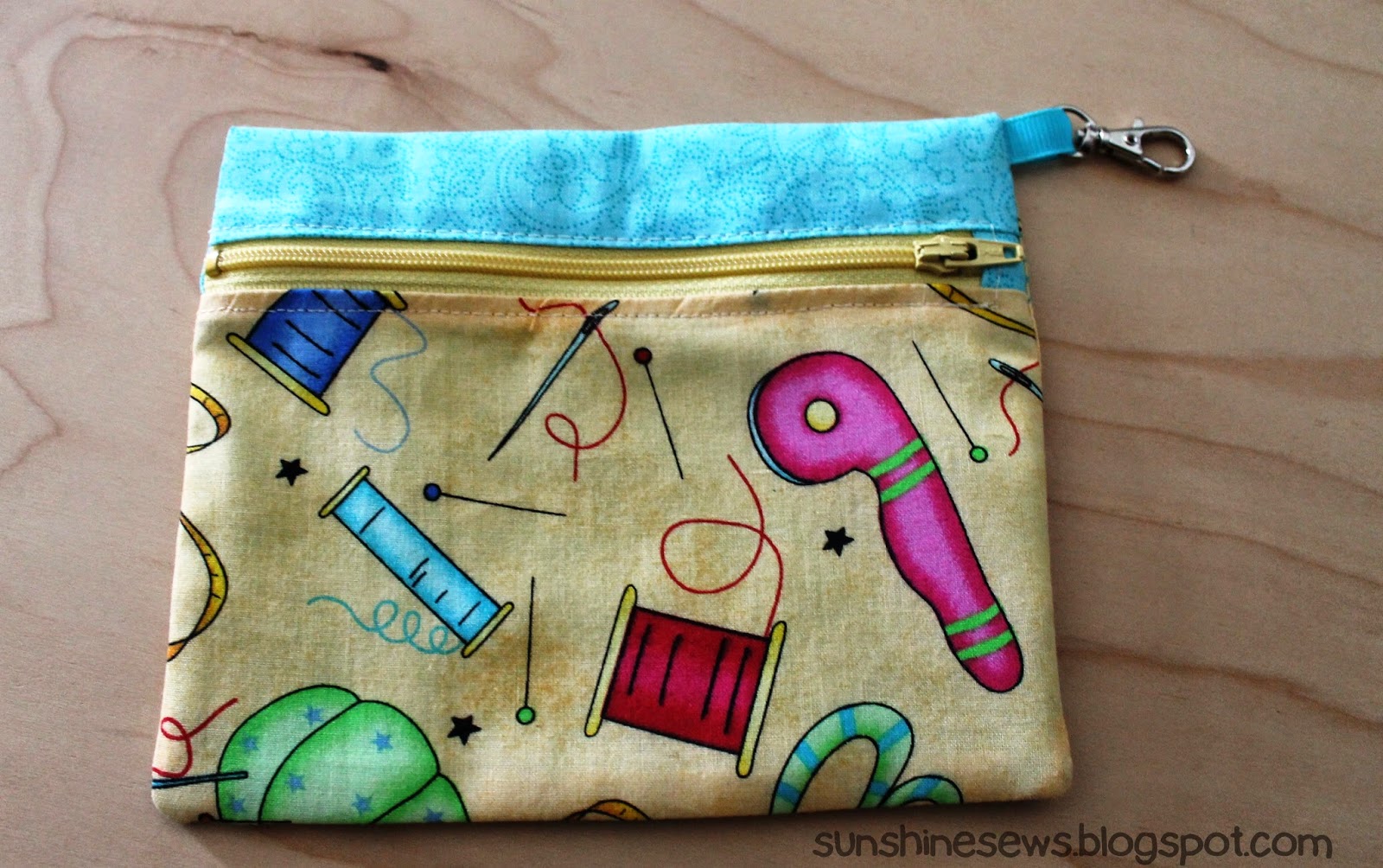 SunShine Sews... Zipper Pouches