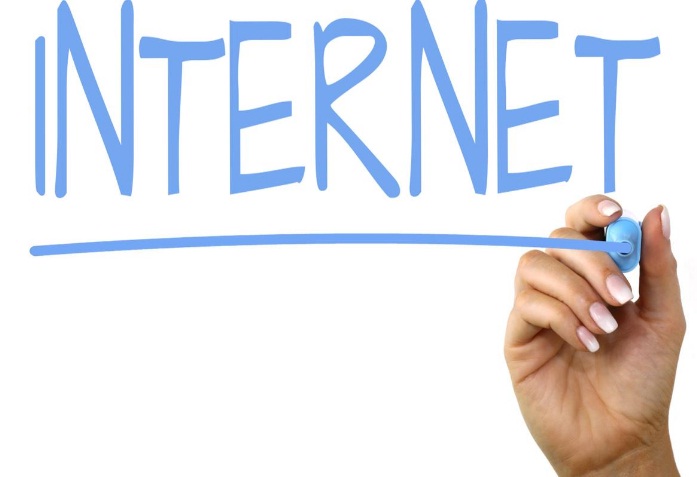 Komunikasi Usaha melalui Internet