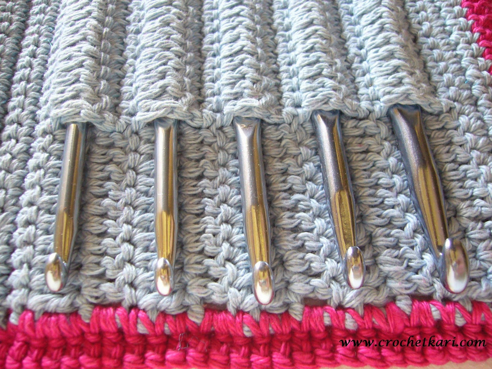 Crochetkari: Crocheted Hook Case