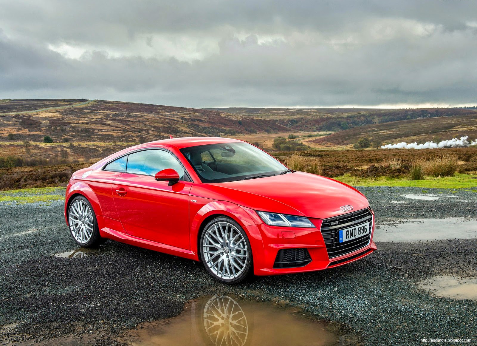 Audi tts 2021. Audi tt rs coupe 2010. ягуар хк8. ауди tt rs купе красная. ауди тт спортивная.