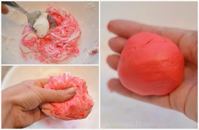 Marshmallow Dough - a quick & fun activity, and you likely have all of the ingredients right in your pantry!