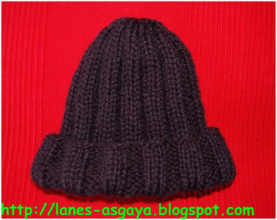 Gorro tejido a dos agujas |