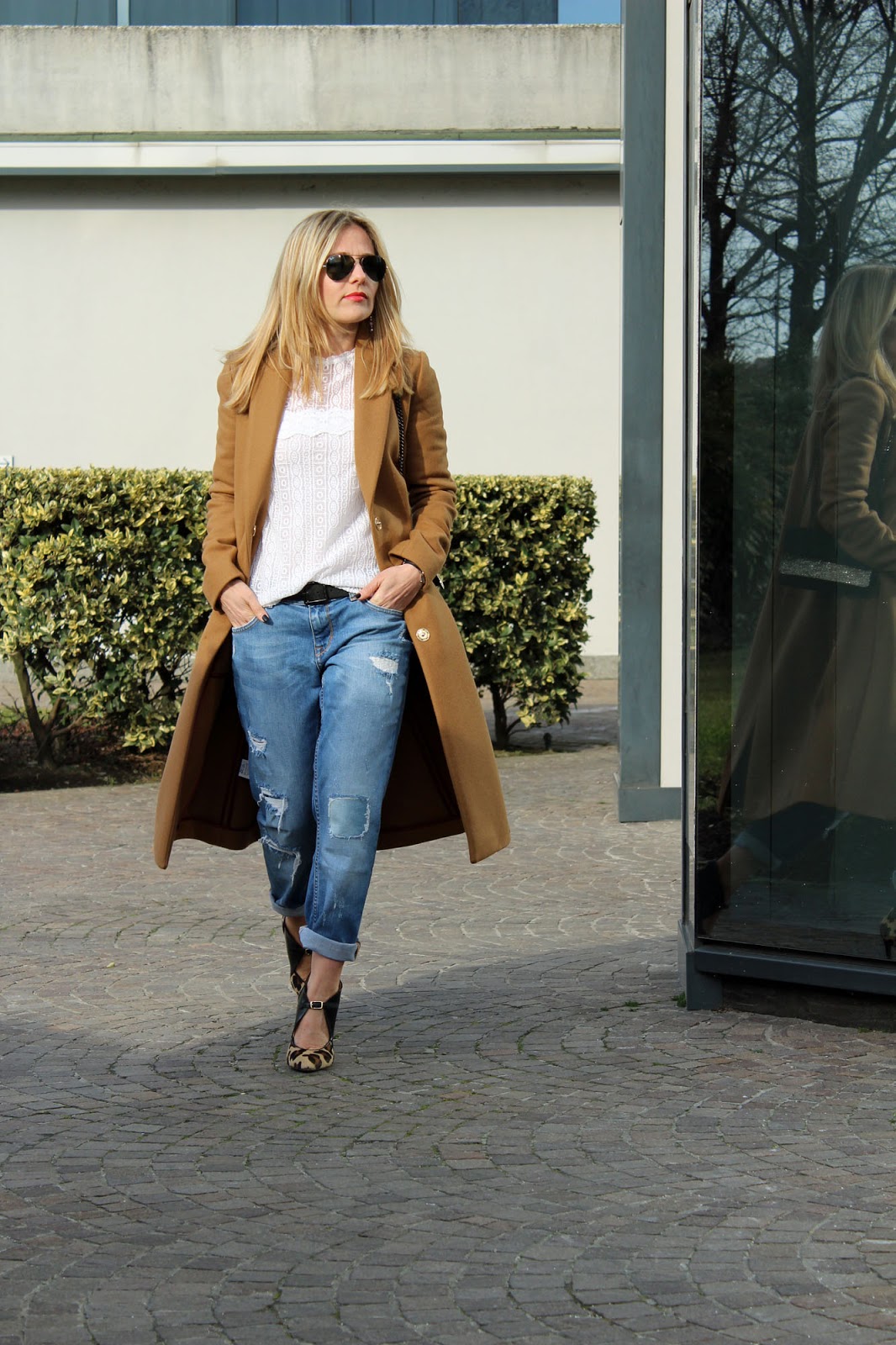 Eniwhere Fashion - Camel coat and animalier shoes