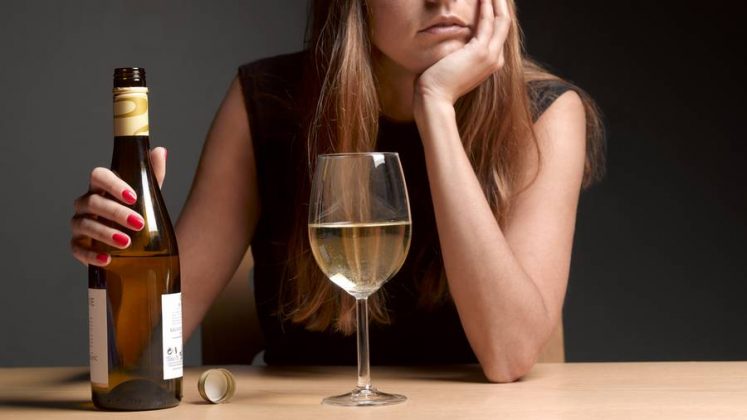 BAHTERA MEDIA EKONOMI DAN KESEHATAN: Alkohol tenyata dapat memicu