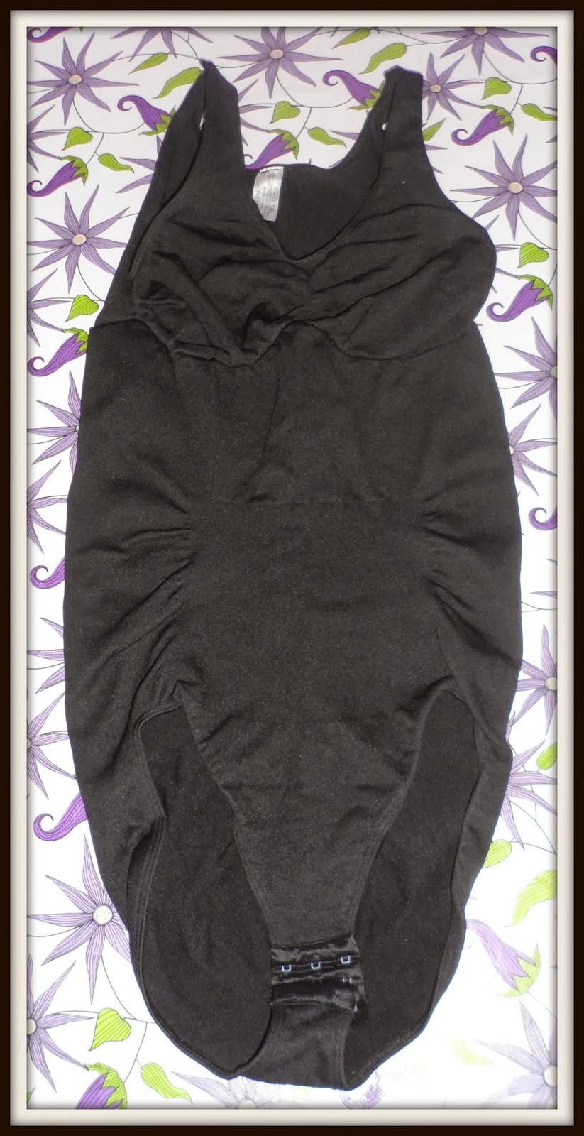 Istintiva Dalila - Body Donna Contenitivo E Modellante Con Eleganti Giarrettiere Rimuovibili Ad Elevato Comfort Coppe Preformate Con Ferretto Bianco 3c 122411206