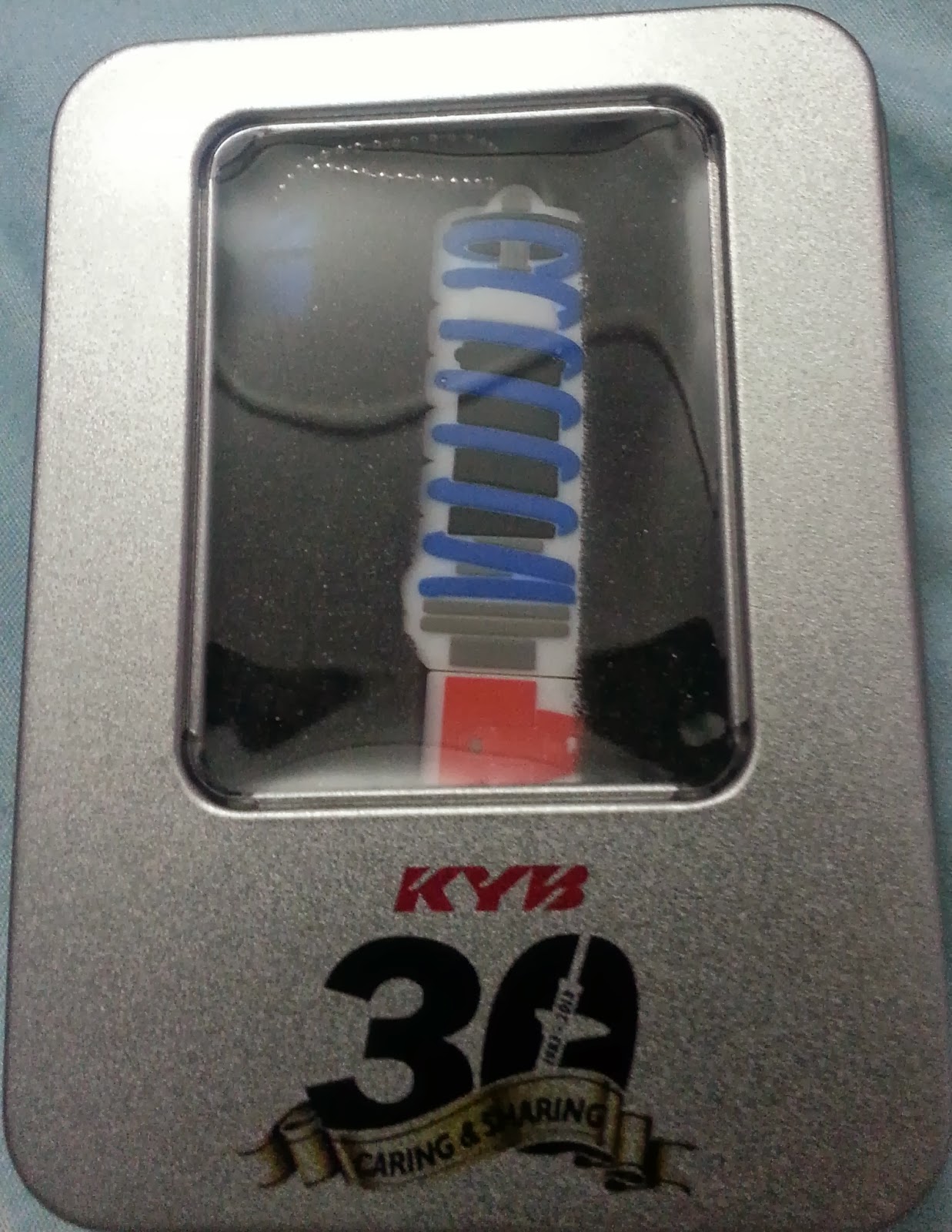 Kayaba Suspension Thumbdrive animal world