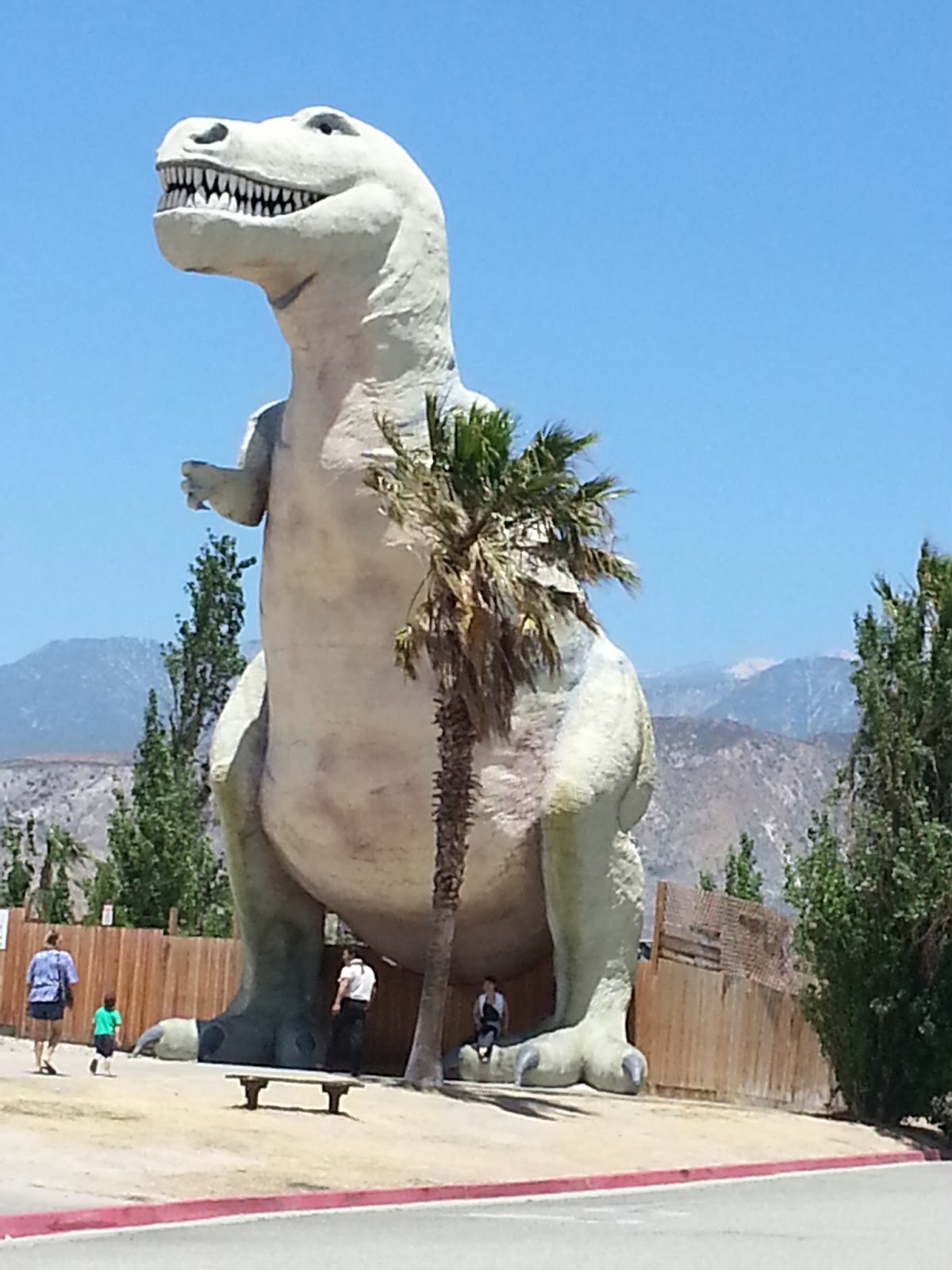 Jet Set Mom: World39;s Biggest Dinosaurs roam the desert 