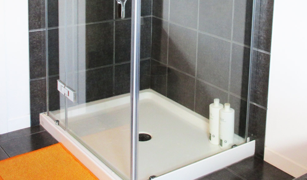 How To Magically Remove Soap Scum With No Scrubbing Required