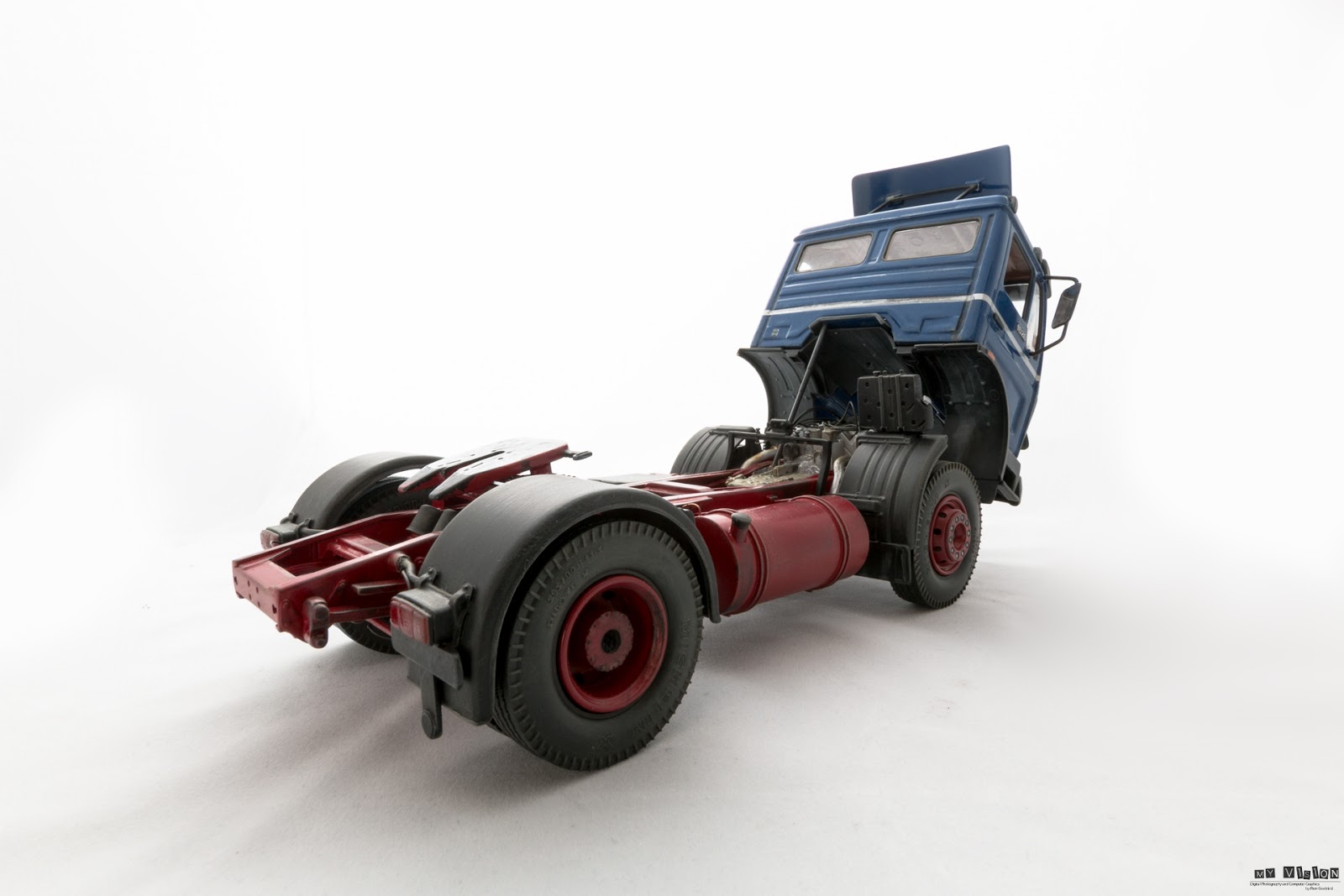 MiniAutoHobby: Mercedes Benz 1628 S