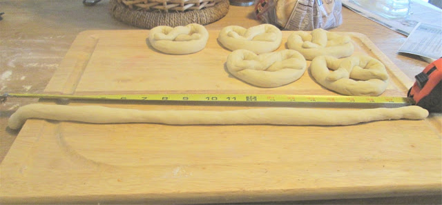 How to Make Pretzel Shape Pretzels at Home