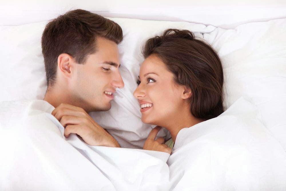 كيف اثير زوجي بالكلام الجنسي 2015 والحركات في السرير في الفراش في