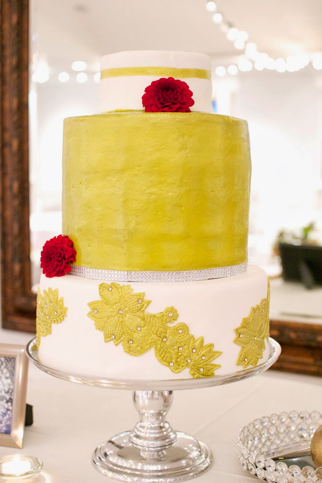THE MIGHTY BAKER Gold Wedding  Cake  Delicious Dessert 