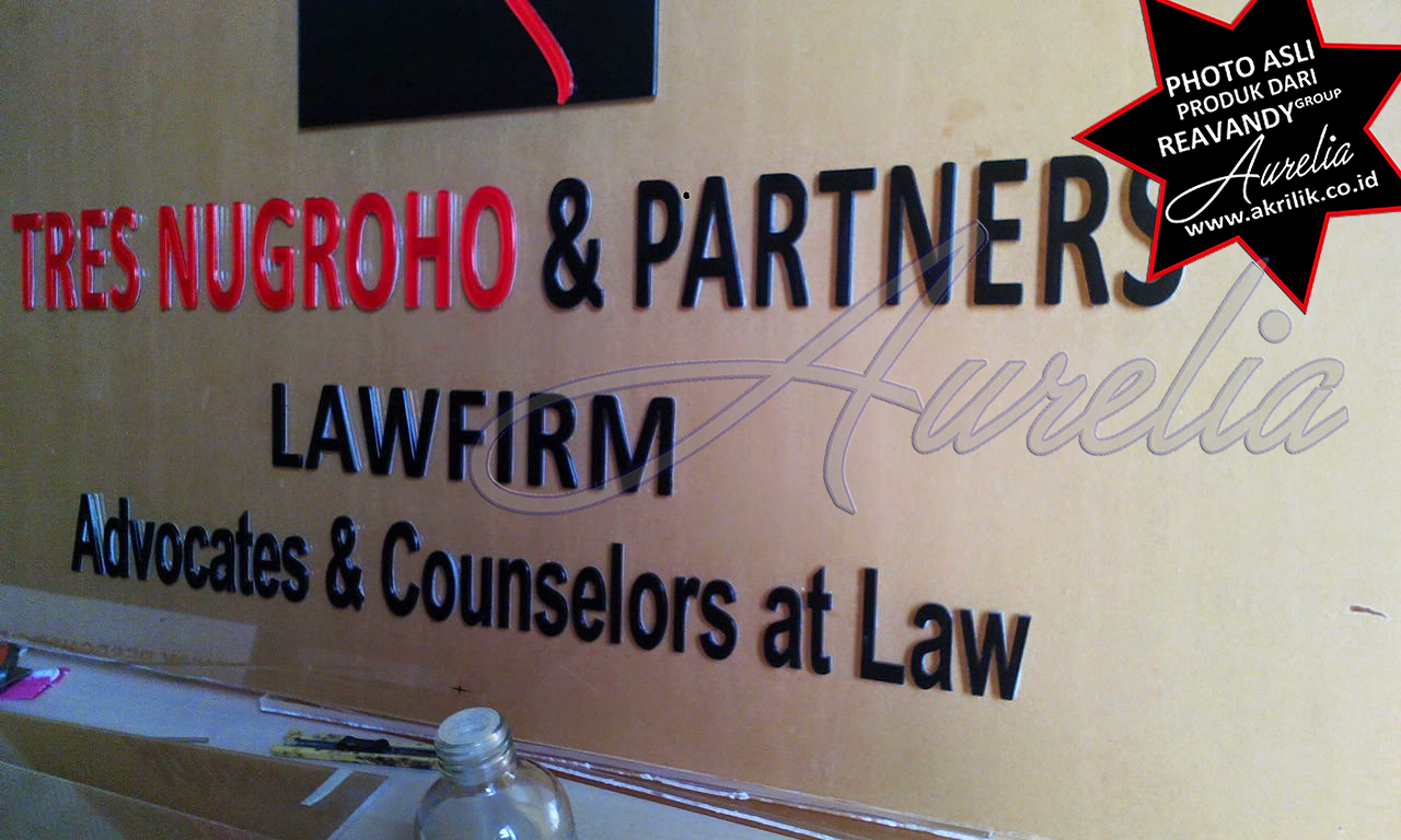 tempat brosur jual frame akrilik frame poster kotak saran plang nama perusahaan aneka sign