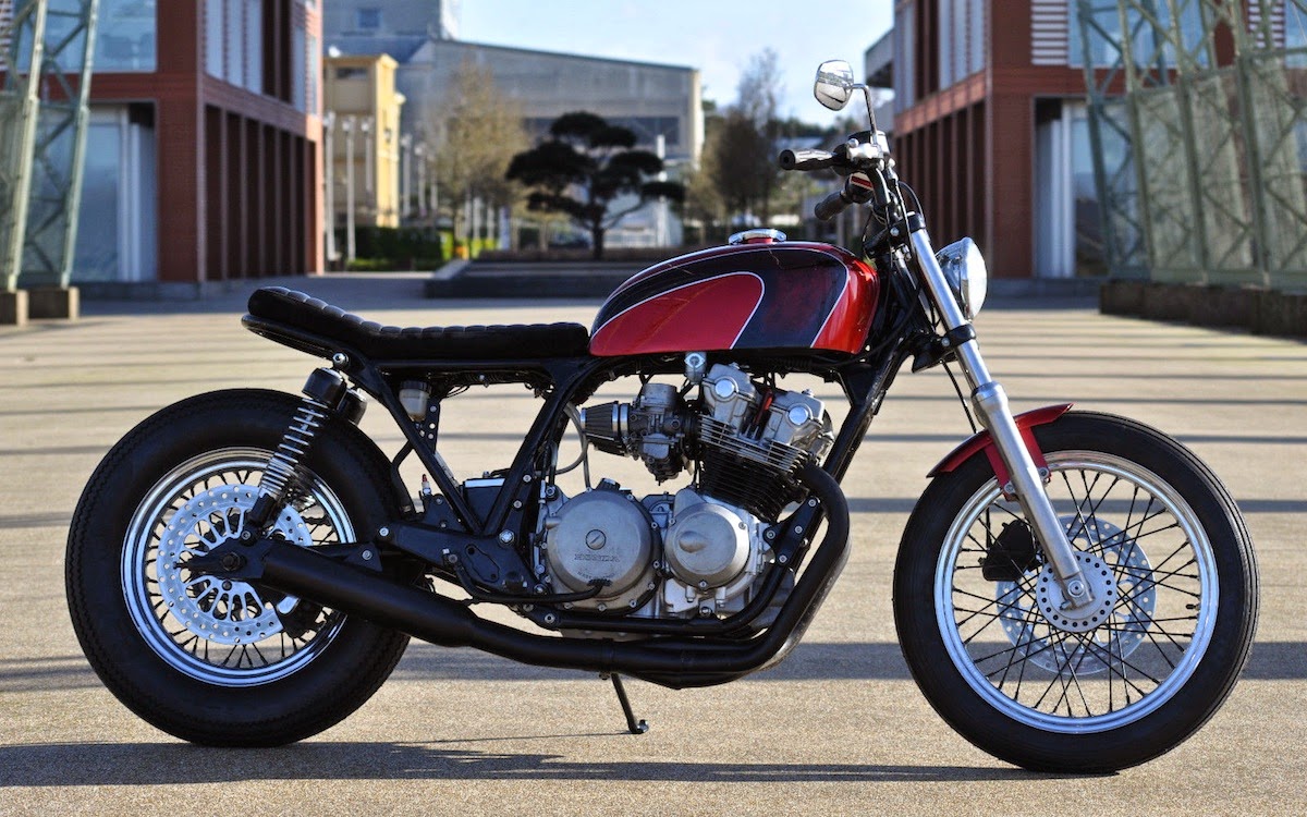 Байкер на Honda CB 750