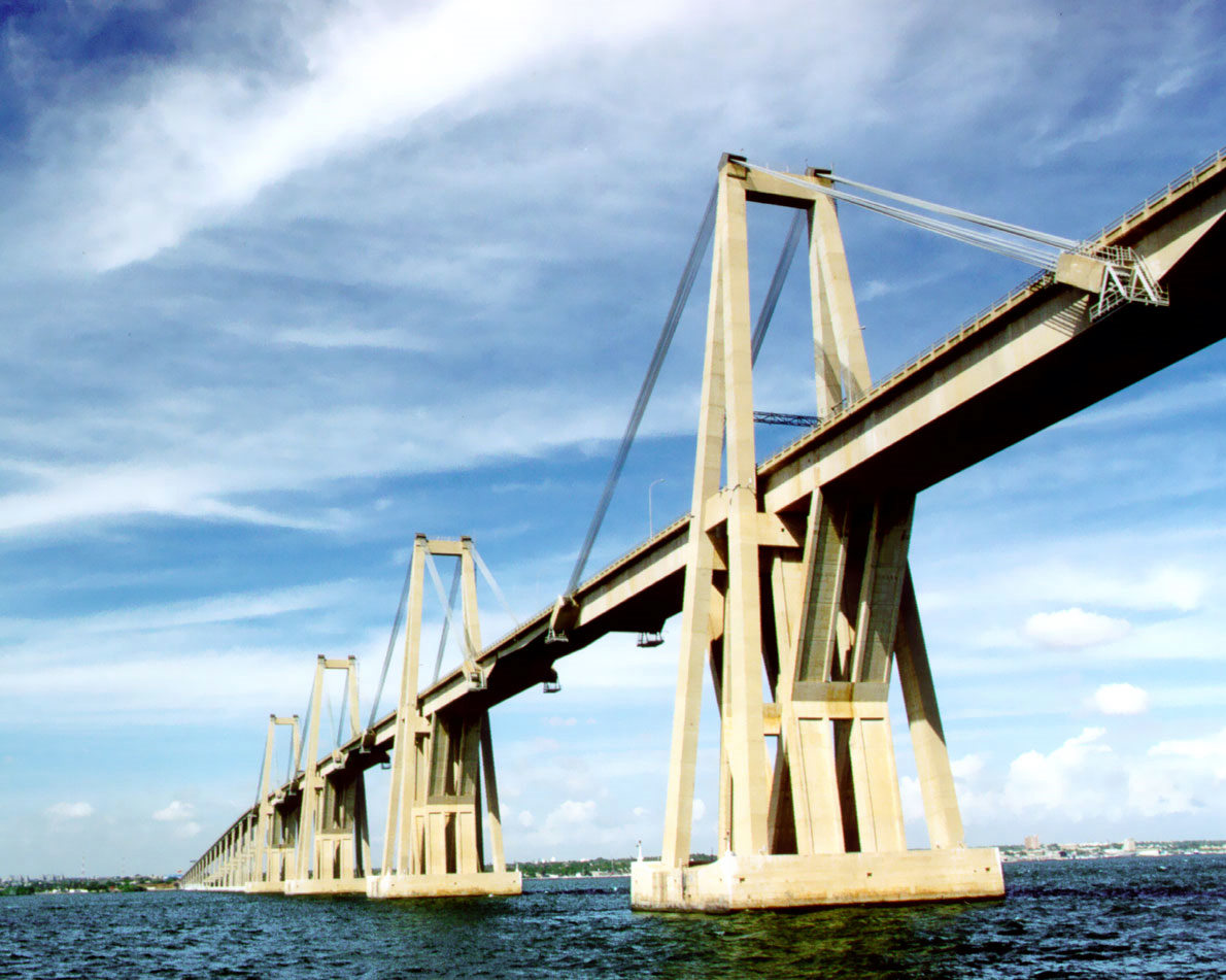 Puente sobre el Lago de Maracaibo