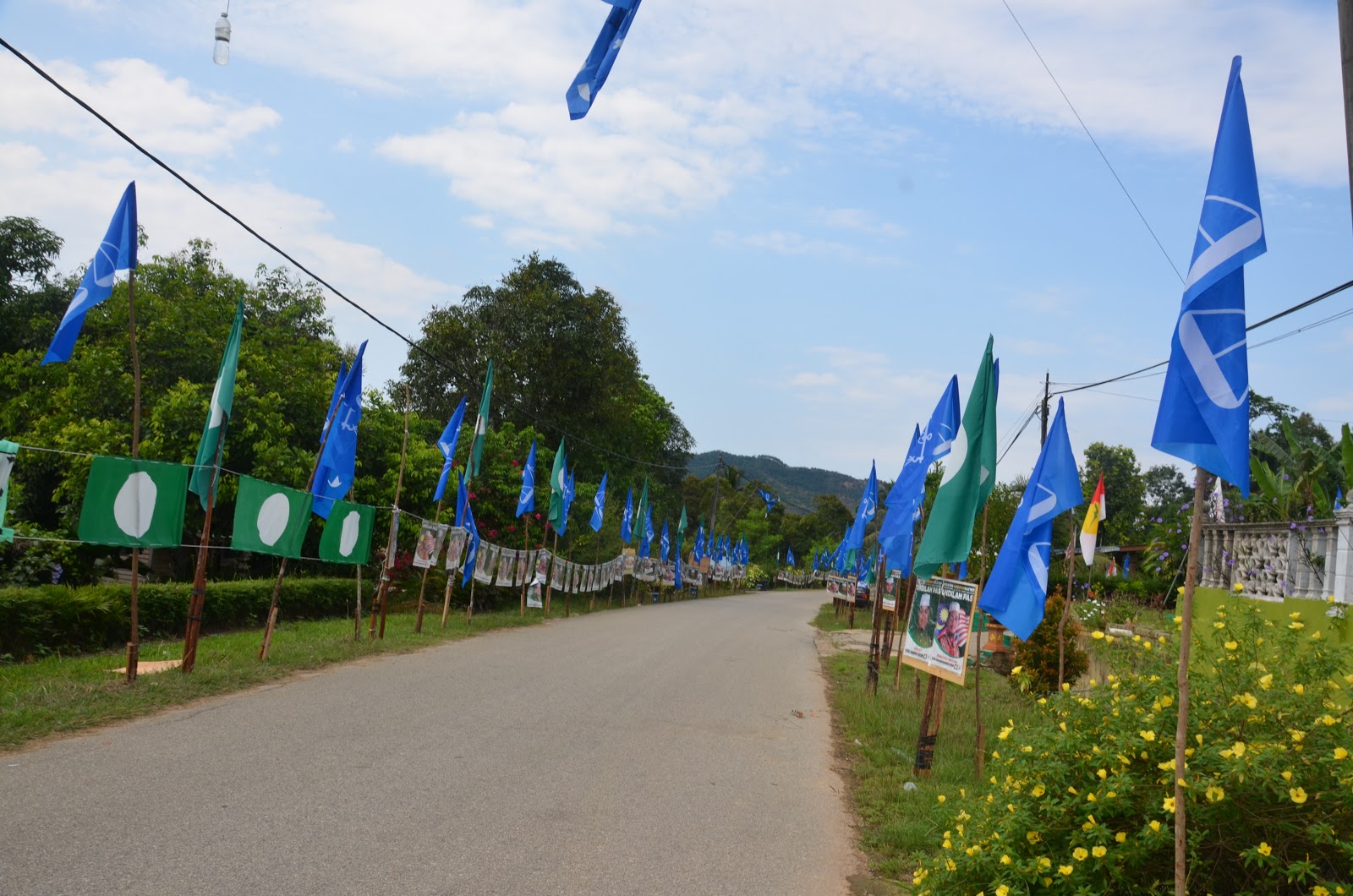 NEW ZEALAND VILLAGE, MALAYSIA Suasana PRU13 di FELDA Kg New Zealand