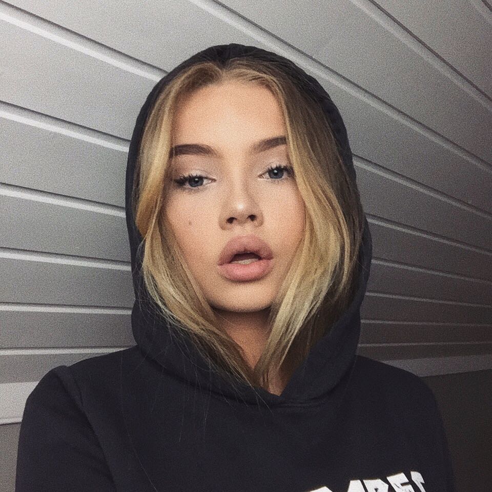 Emma Ellingsen Most Beautiful Trans Girl TG Beauty