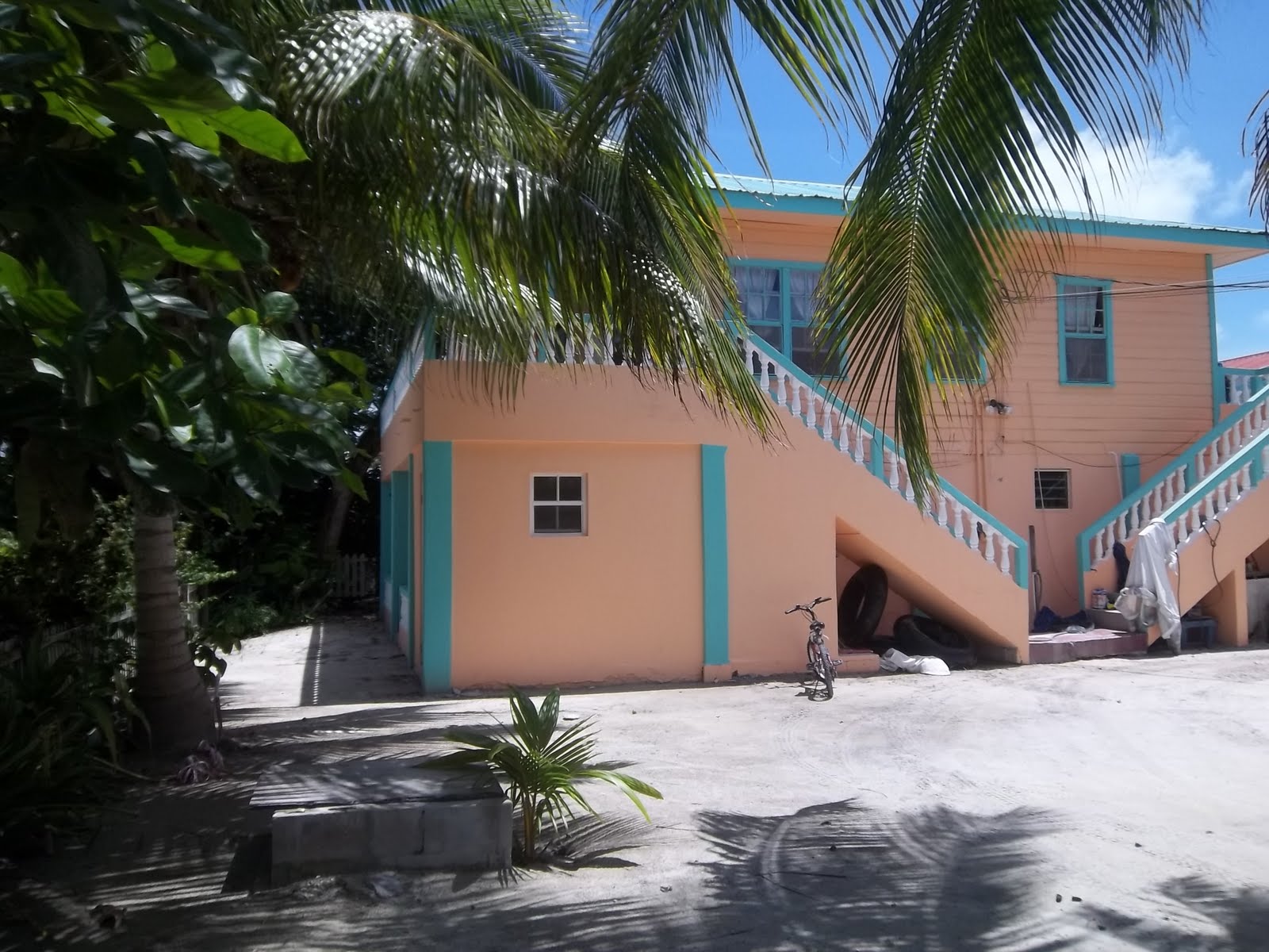 CAYE CAULKER HOUSE AND APARTMENT RENTALS JOIN FACEBOOK GROUP!