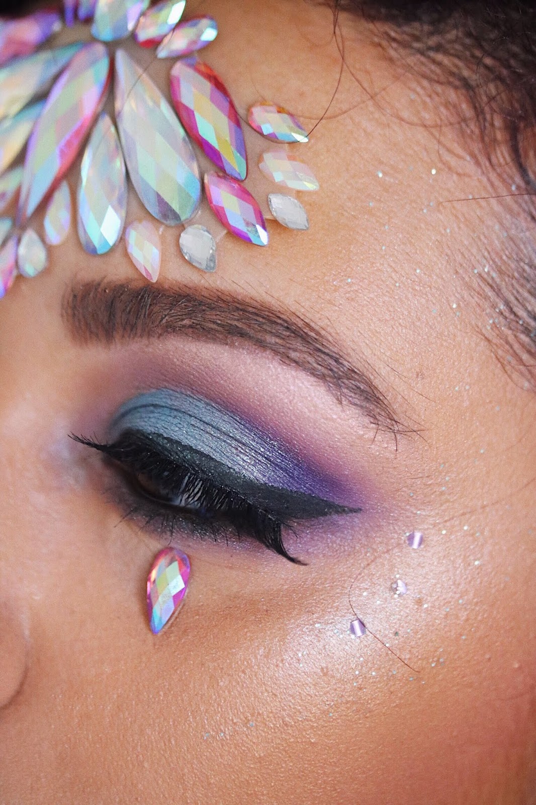FEELUNIQUE , MERMAIDS LOOK , MERMAID MUOTD , MERMAID , THE GYPSY SHRINE , BOD MERMAID BODY GEL , LIME CRIME , WET CHERRY GLOSS , ARDELL , HILLS LIQUID GLOW ENLUMINEUR , BRONZED , GLASS BULL , COLOURPOP , REVUE , AVIS , TUTORIEL MAQUILLAGE , ROSEMADEMOISELLE , ROSE MADEMOISELLE , BLOG BEAUTÉ , PARIS, FEELUNIQUE SUMMER LOOK ,