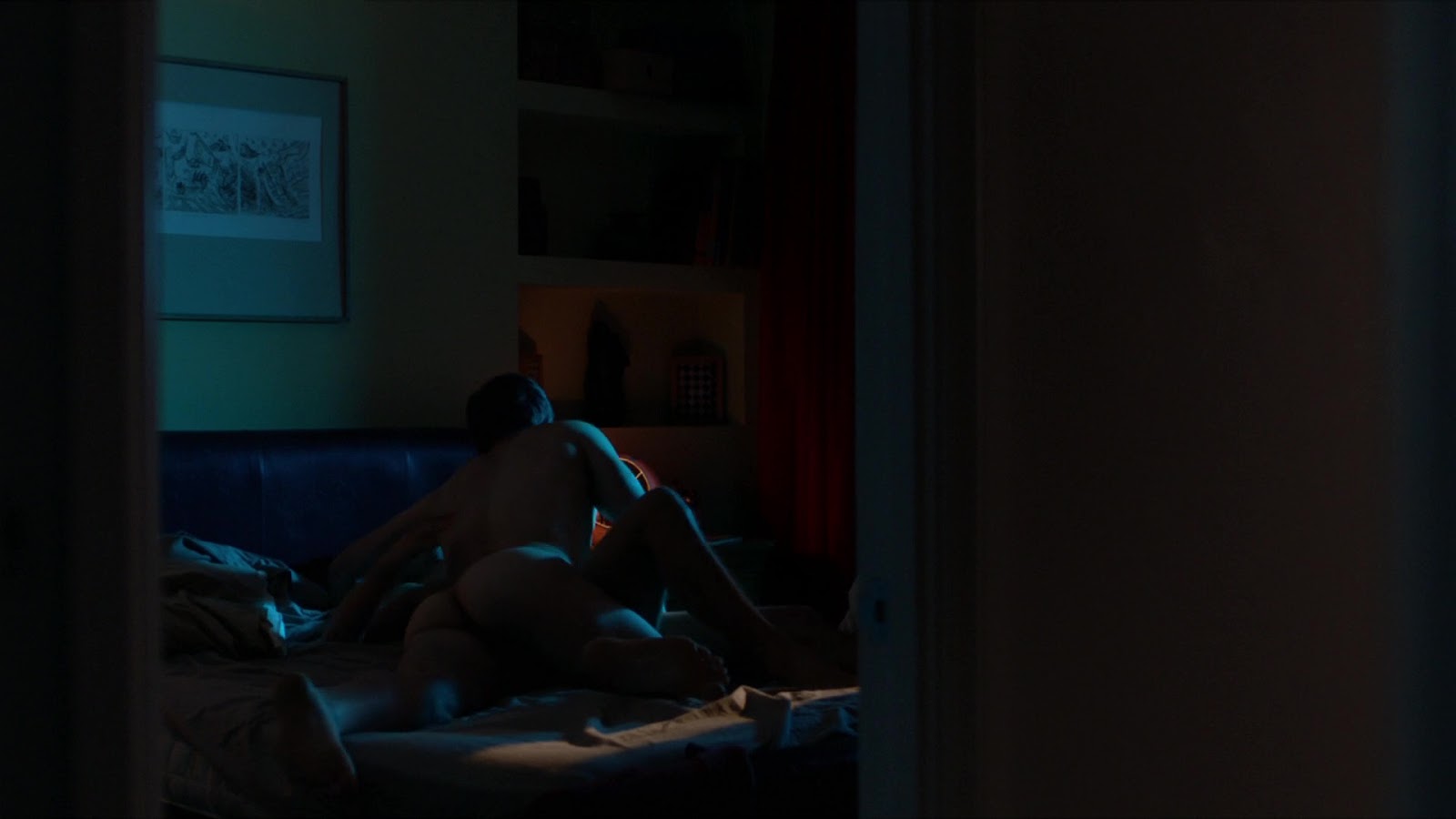 Phil Dunster and Julian Morris nude in Man In An Orange Shirt 1-02 "Ep...