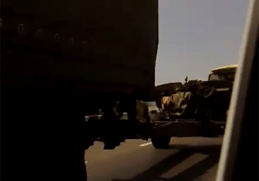 Video : ロシア軍が起こした交通事故の珍しい風景…! !