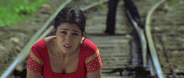 Shreya Saran Hot Sexy GIF Images:Best Navel & Cleavage Showing Photos Ever SET-2