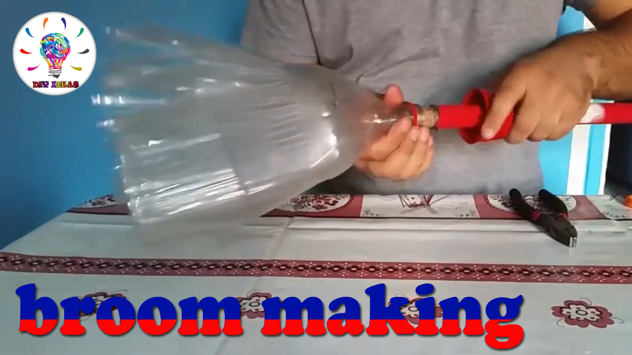 How to make crafts with plastic bottles Recycling ideas Broom