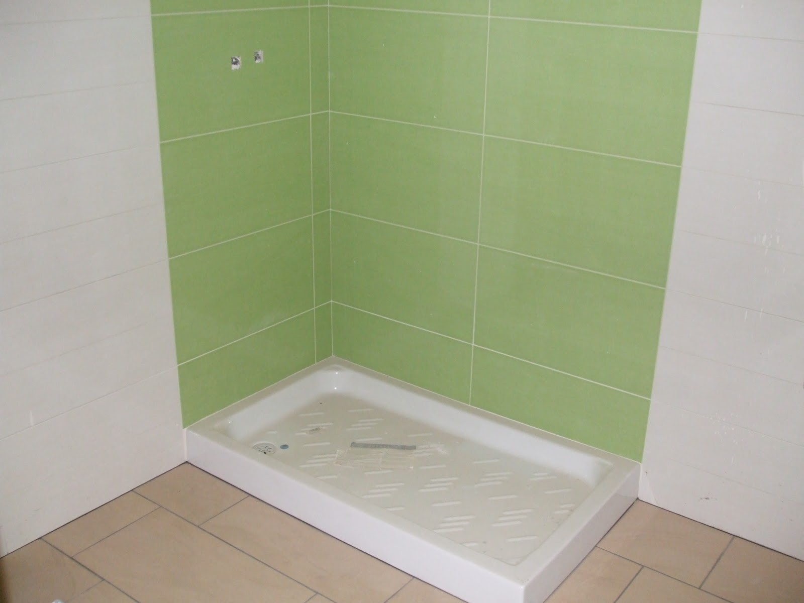 AZULEJOS, ALICATADOS Y ALICATADORES.: ALICATADO EN VIVIENDA PARTICULAR