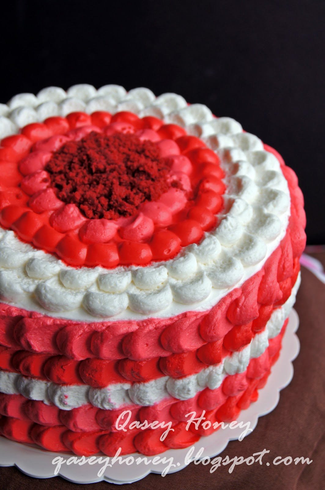 Phong Hong Bakes And Cooks Burnt Cheesecake