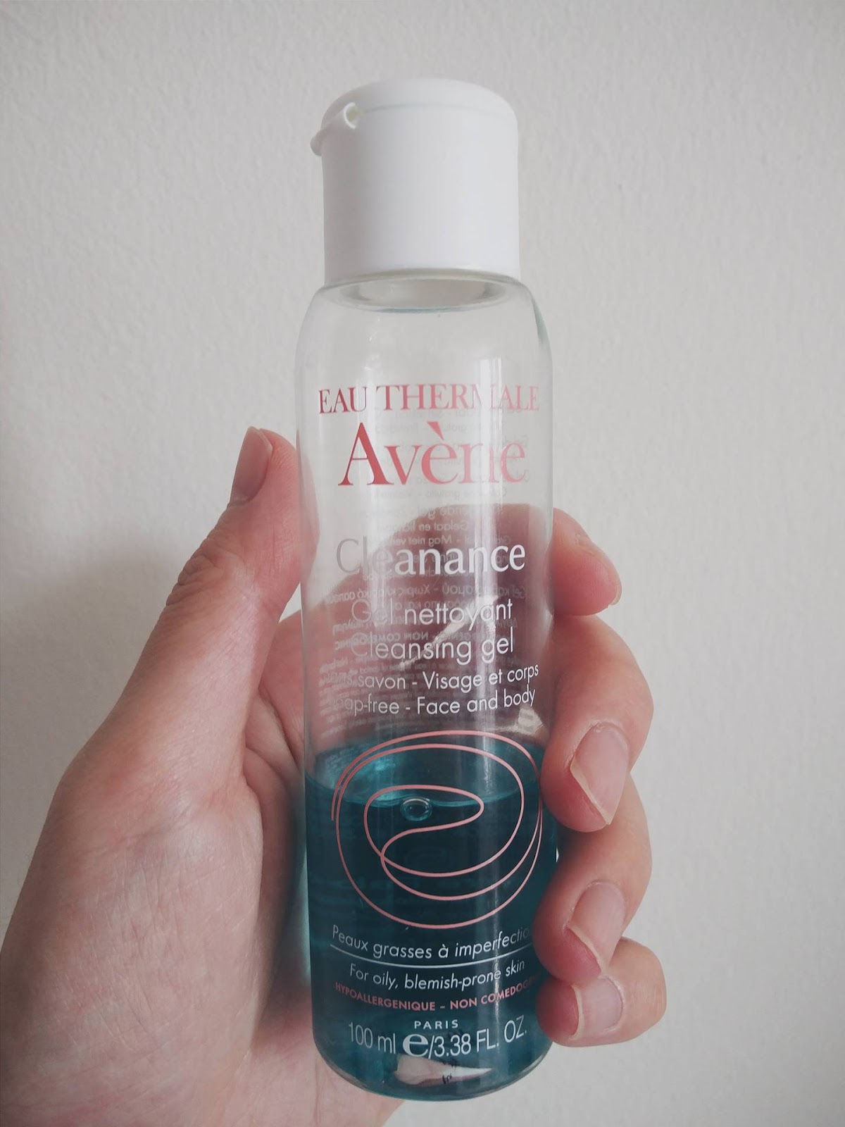 Review Avene