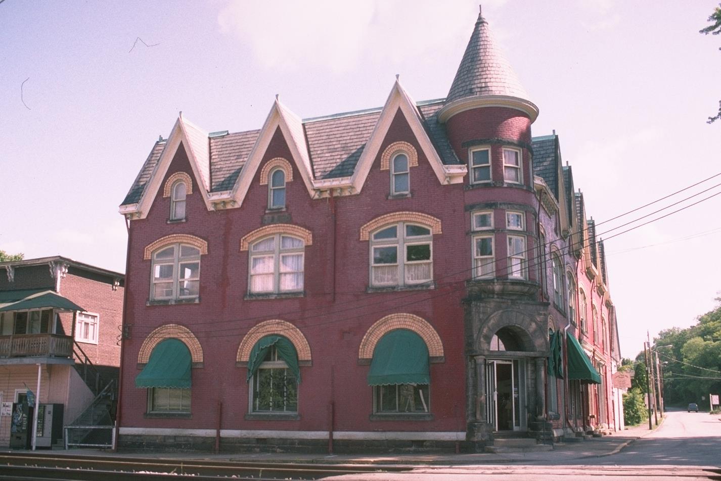 Musings from Fayettenam Proof We Used to Be Awesome (In Dawson)