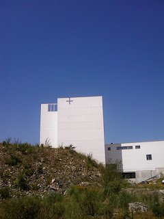 Iglesia blanca del XXI