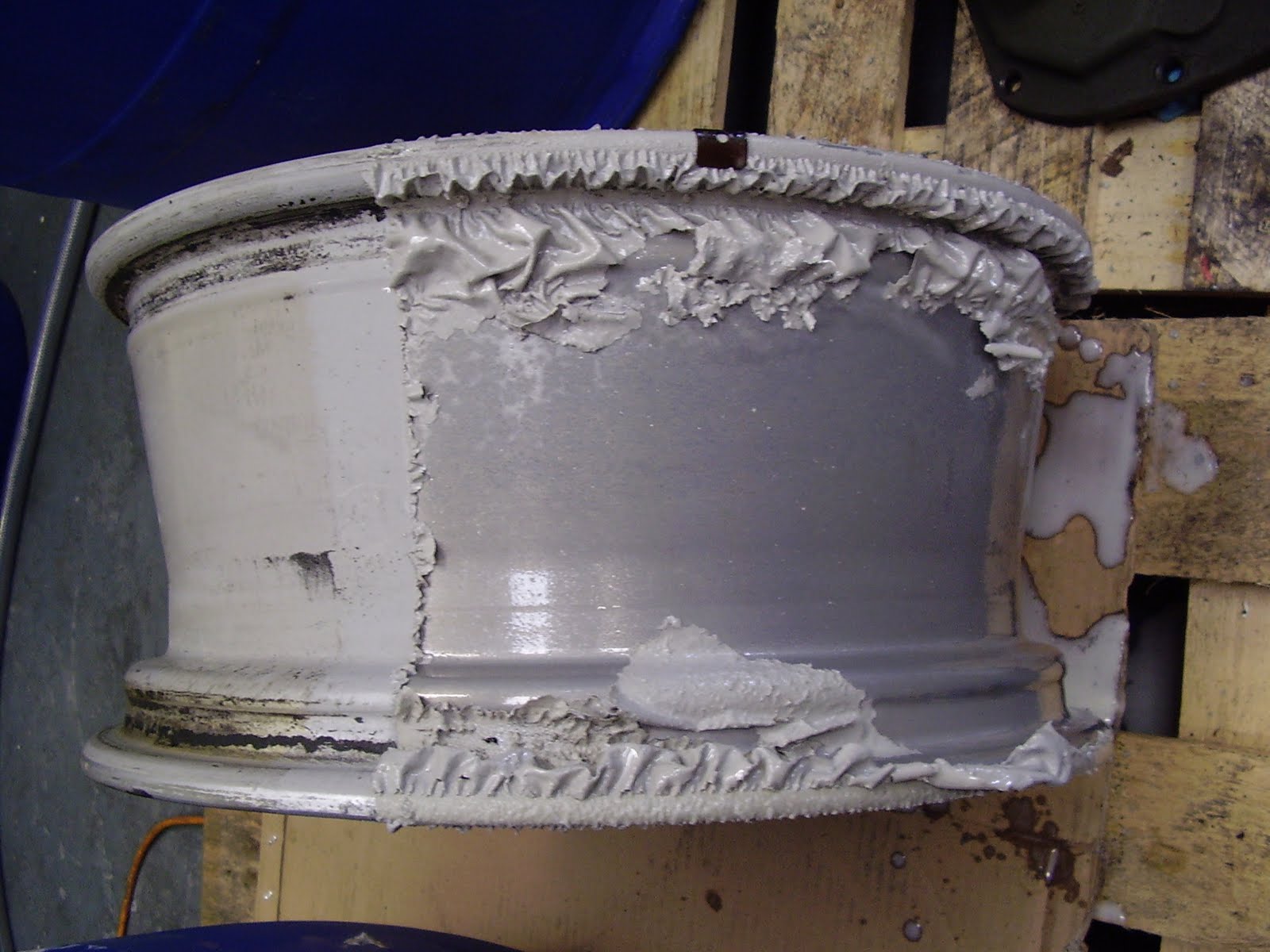 How to strip paint from alloy wheels...safely and in minutes!!!