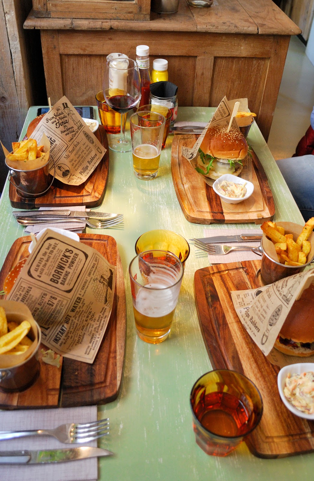 restaurante el canadiense madrid foodies hamburguers hamburguesas restaurante el canadiense madrid foodies hamburguers hamburguesas
