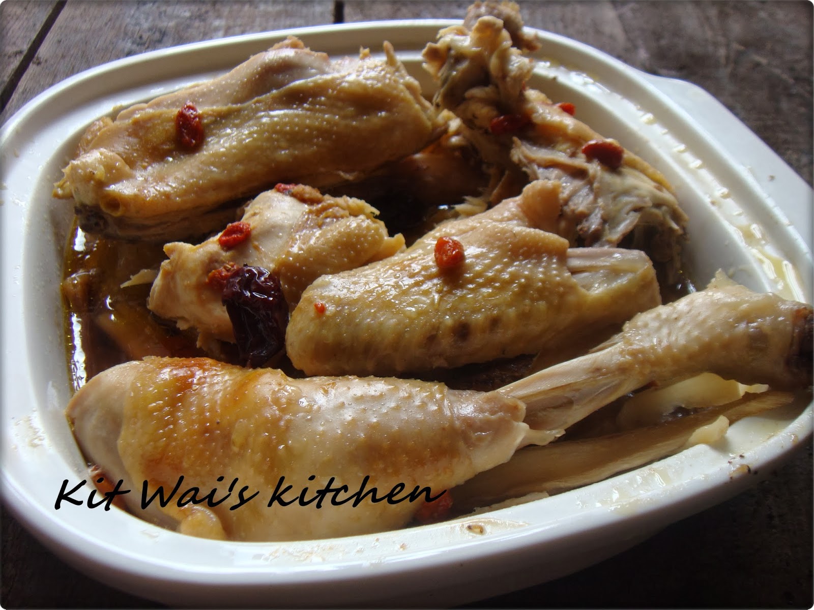 Kit Wai's kitchen 药材鸡精蒸鸡 Steamed Chicken with Herbal & Chicken Essence